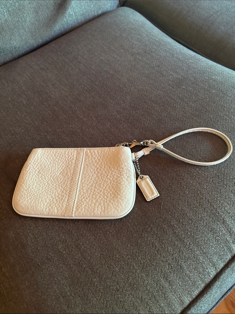 Vintage Coach White Pebbled Leather Wristlet